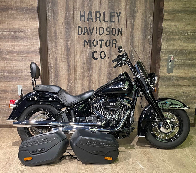 HARLEY-DAVIDSON FLHCS 1868 Softail Heritage Classic 114 Custom Occasion