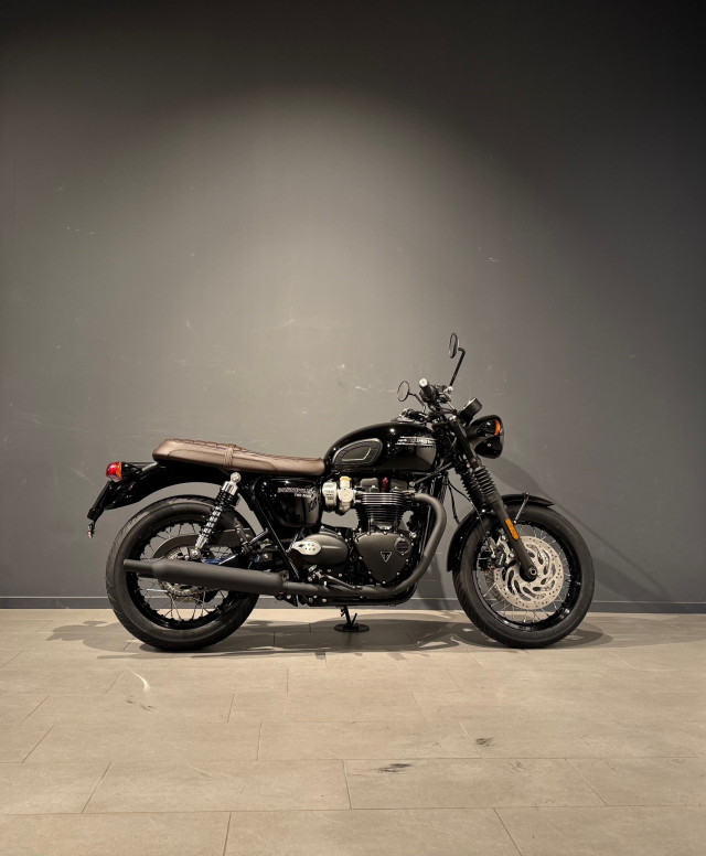 TRIUMPH Bonneville T120 Black Retro Neufahrzeug
