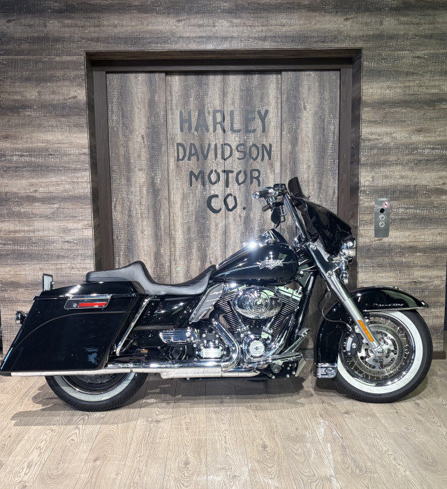 HARLEY-DAVIDSON FLHRC 1690 Road King Classic Touring Occasion HARLEY-DAVIDSON FLHRC 1690 Road King Classic Touring Occasion