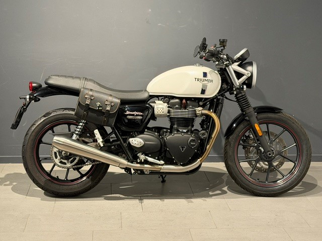 TRIUMPH Street Twin 900 Retro Occasion TRIUMPH Street Twin 900 Retro Occasion