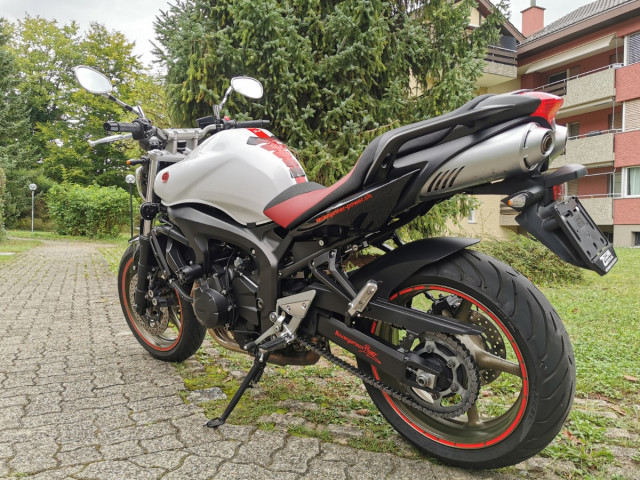 YAMAHA FZ 6 N Touring Usato