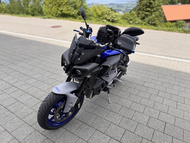 YAMAHA MT-10 Naked Occasion