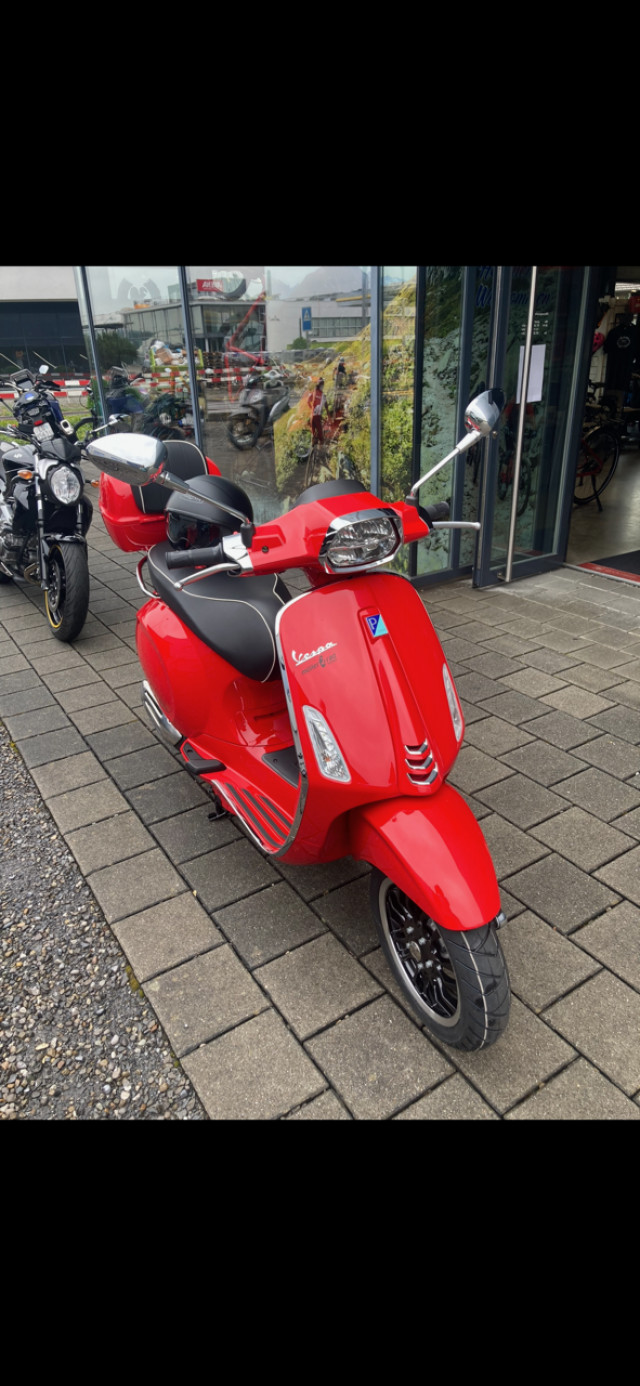 PIAGGIO Vespa Sprint 125 Scooter Used