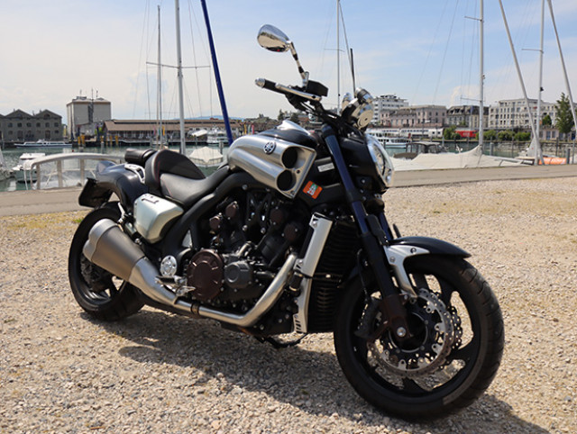 YAMAHA VMX 1700 V-Max Naked Occasion