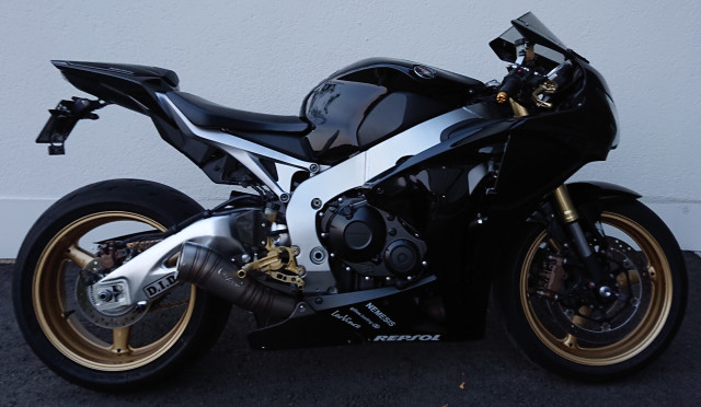 HONDA CBR 1000 RA Fireblade Sport Used