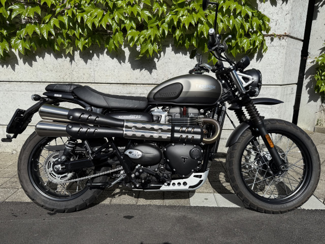 TRIUMPH Street Scrambler 900 Sandstorm Edition Retro Occasion