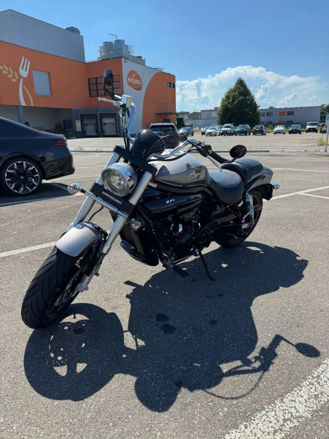 HYOSUNG GV 650 Aquila Touring Occasion