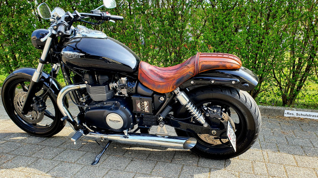 TRIUMPH Speedmaster 900 Custom Occasion