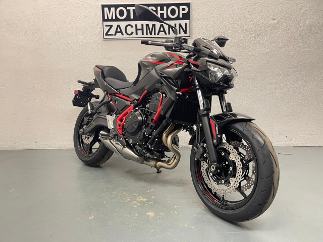 KAWASAKI Z 650 Naked Vorführfahrzeug