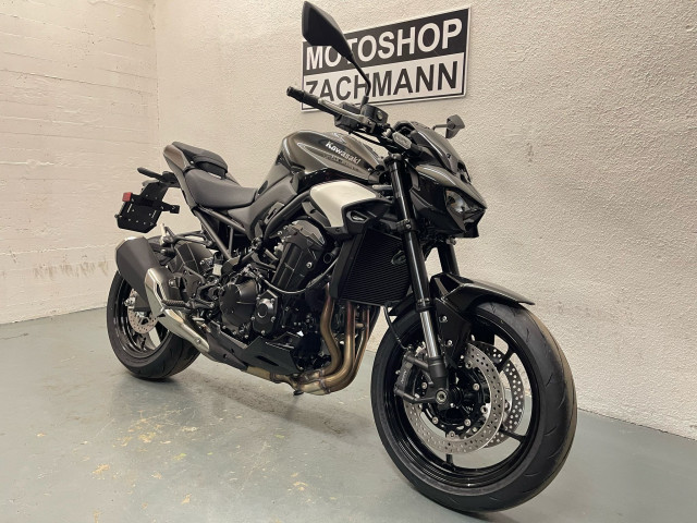 KAWASAKI Z 900 Naked Vorführfahrzeug