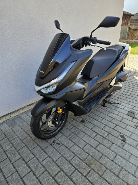 HONDA PCX 125 Roller Occasion