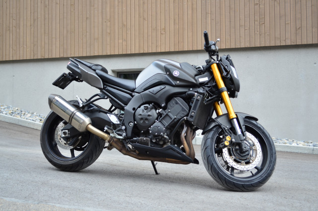 YAMAHA FZ 8 N Naked Occasion