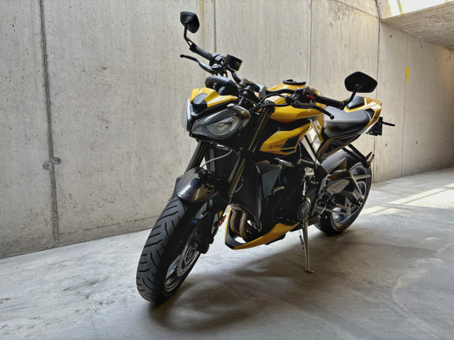 TRIUMPH Street Triple 765 RS Naked Occasion