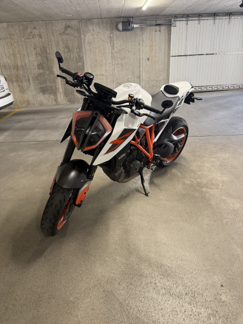 KTM 1290 Super Duke R Naked Occasion