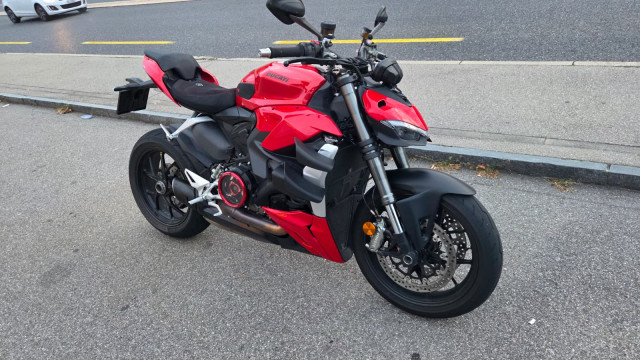 DUCATI Streetfighter 955 V2 Naked Occasion