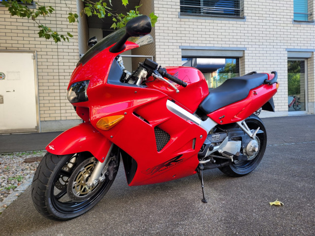 HONDA VFR 800 F Touring Occasion