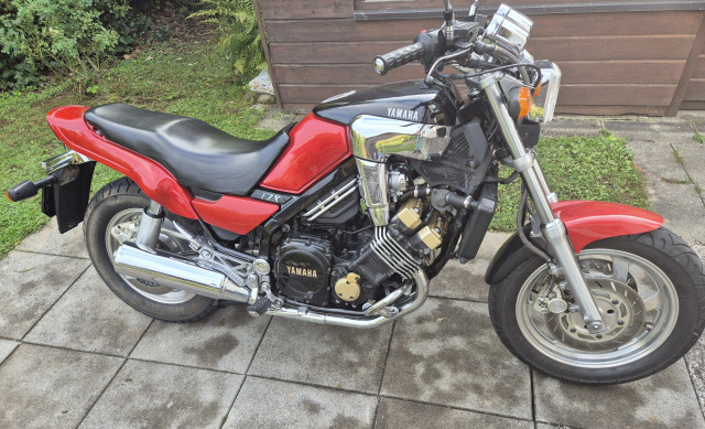 YAMAHA FZX 750 Fazer Touring Occasion