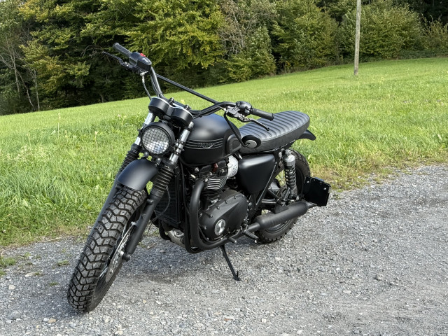 TRIUMPH Bonneville T100 Black Retro Occasion