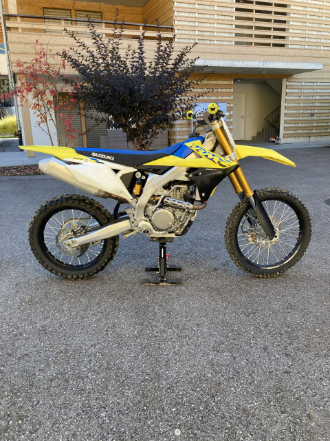SUZUKI RM-Z 450 Motocross Occasion