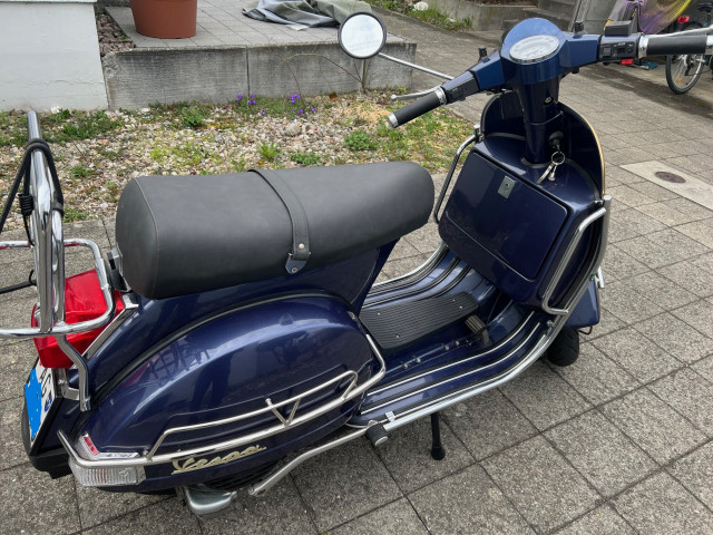 PIAGGIO Vespa PX 125 E Roller Occasion