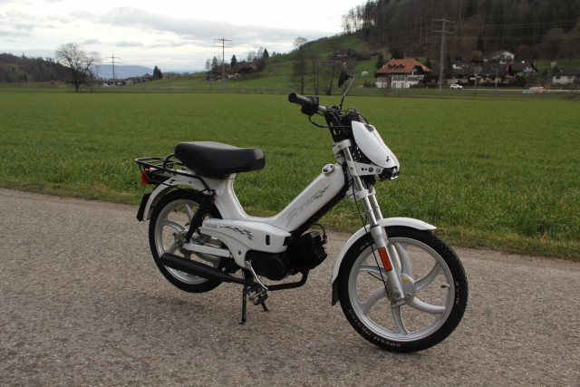 Buying a motorcycle: TOMOS motorcycles and scooters for sale
