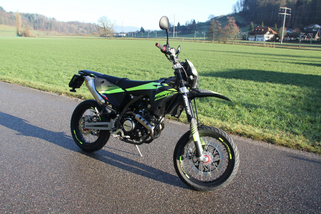 FANTIC MOTOR XMF 125 Supermoto Neufahrzeug