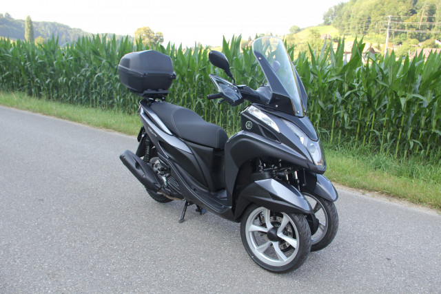 YAMAHA Tricity 125 UBS Scooter Usato