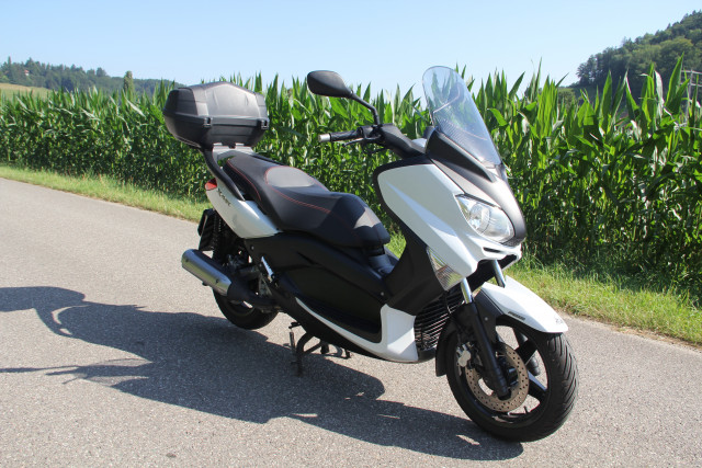 YAMAHA X-Max 250 Scooter Usato