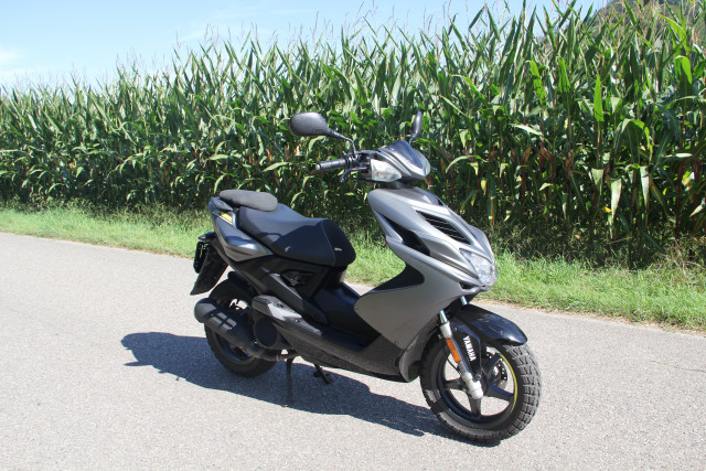 YAMAHA Aerox R NS 50 Scooter Usato