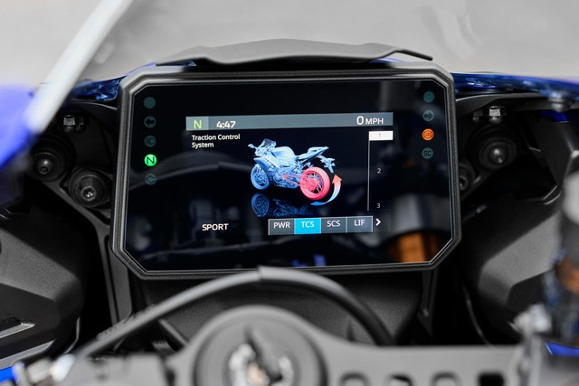 YAMAHA R7 Sport Neufahrzeug YAMAHA R7 Sport Neufahrzeug