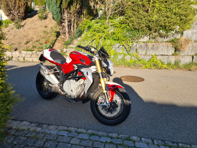 MV AGUSTA B4 Brutale 1090 RR Naked Occasion MV AGUSTA B4 Brutale 1090 RR Naked Occasion