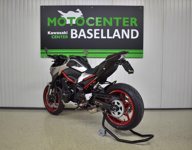 KAWASAKI Z 900 Naked Neufahrzeug