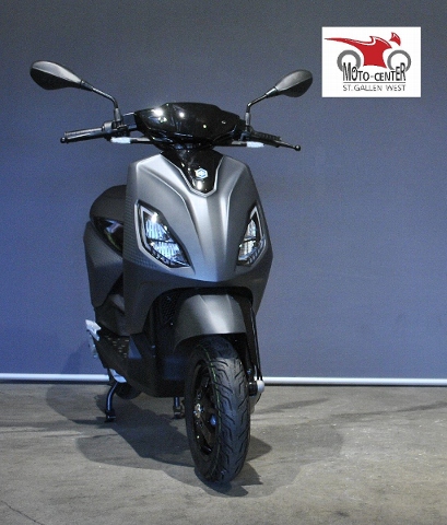 PIAGGIO 1 Active Scooter New vehicle