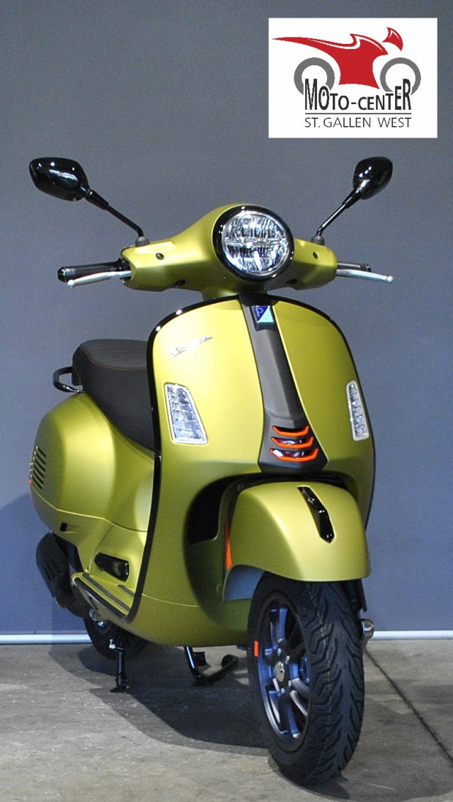 PIAGGIO Vespa GTS 125 Scooter Used