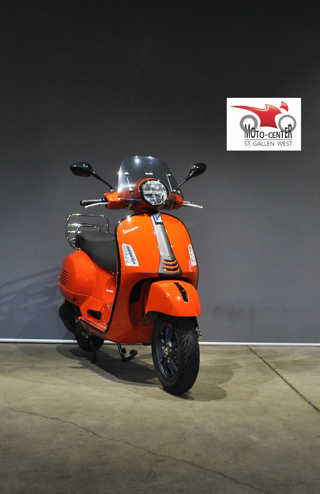 PIAGGIO Vespa GTS 125 Scooter Usato