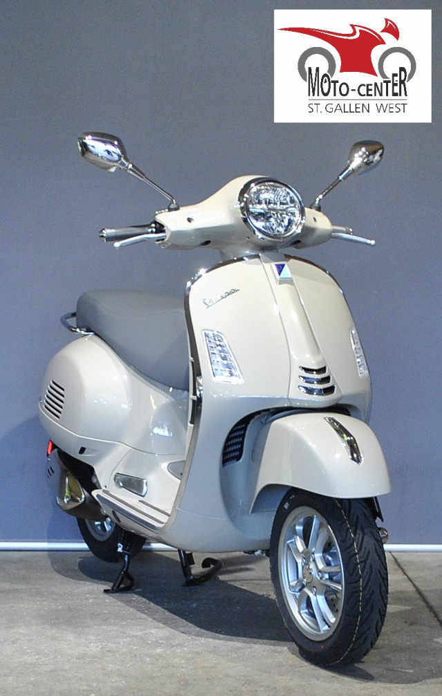 PIAGGIO Vespa GTS 125 Scooter Moto nuova