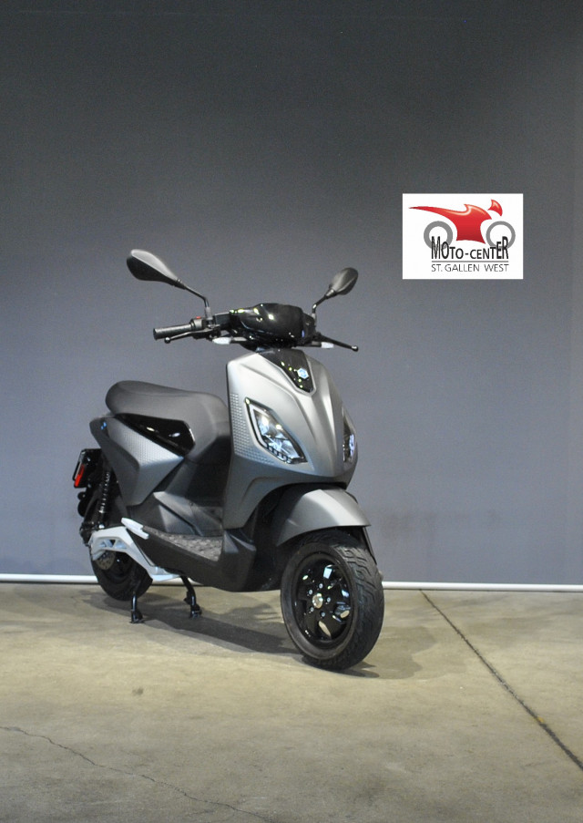 PIAGGIO 1 Active Scooter Usato