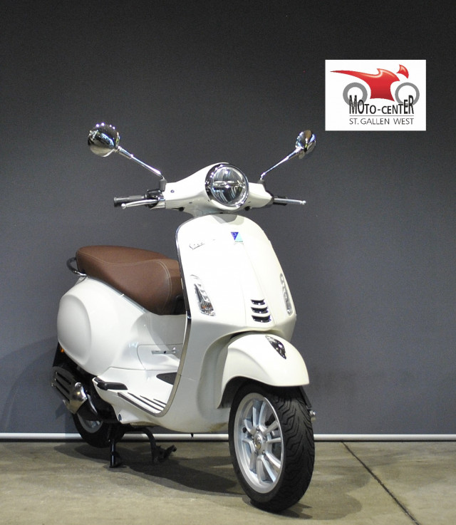 PIAGGIO Vespa Primavera 125 Scooter Used