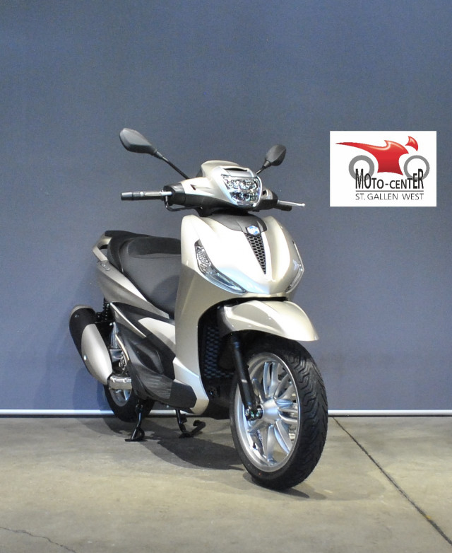 PIAGGIO Beverly 300 HPE Roller Neufahrzeug