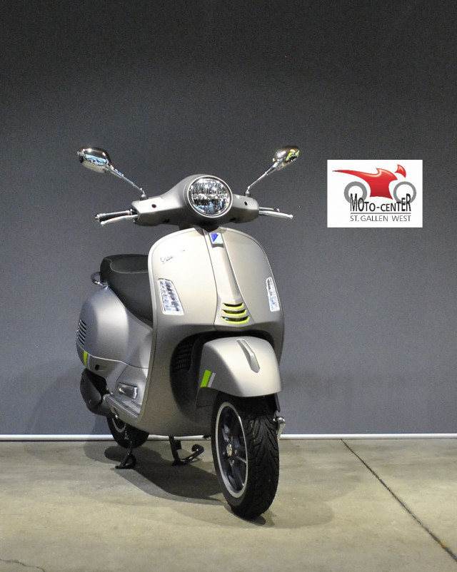 PIAGGIO Vespa GTS 300 HPE Super Tech Roller Neufahrzeug