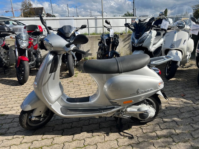 PIAGGIO Vespa 125 ET4 Roller Occasion