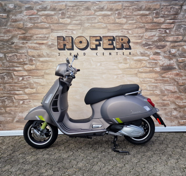 PIAGGIO Vespa GTS 300 HPE Super Tech Roller Occasion