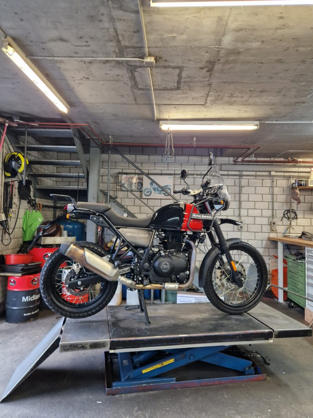 ROYAL-ENFIELD Himalayan 411 Enduro Usato