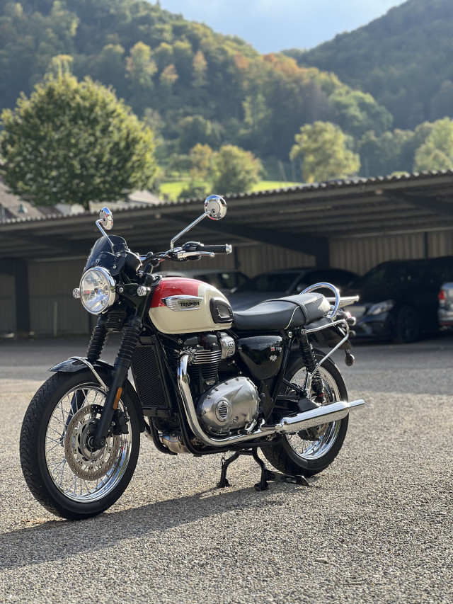 TRIUMPH Bonneville T100 Retro Usato