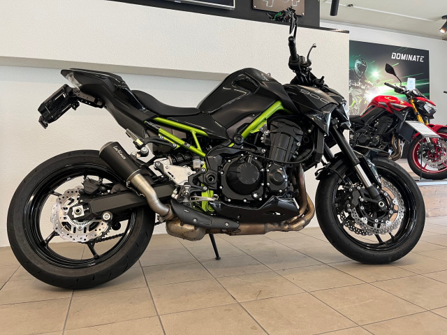 KAWASAKI Z 900 Naked Vorführfahrzeug