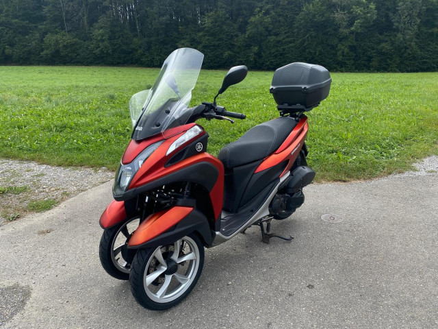 YAMAHA Tricity 125 Scooter Usato