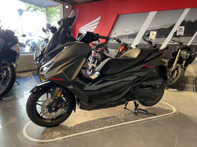 HONDA NSS 350 Forza Special Edition Roller Occasion