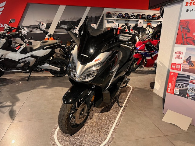 HONDA NSS 300 Forza Roller Occasion
