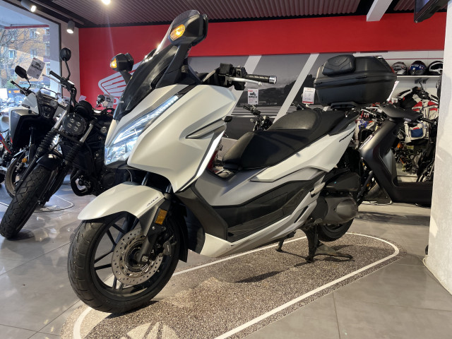 HONDA NSS 300 Forza Roller Occasion