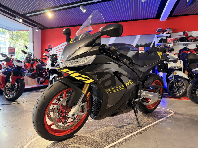 APRILIA RSV4 1100 Sport Occasion APRILIA RSV4 1100 Sport Occasion